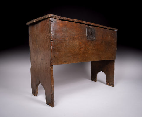 17th Century Oak Six Plank Coffer - Harrington Antiques