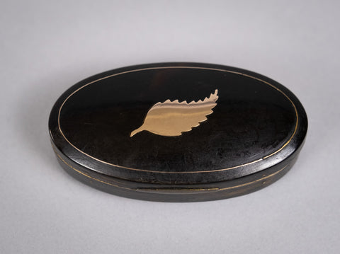 19th Century Tortoiseshell & Gilt Metal 'Leaf' Snuff Box. - Harrington Antiques