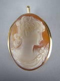 Vintage 18 Carat Gold Finely Carved Cameo Brooch / Pendant.