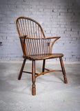 Georgian Saddle Seated Bow Back Windsor Chair, c.1800. - Harrington Antiques